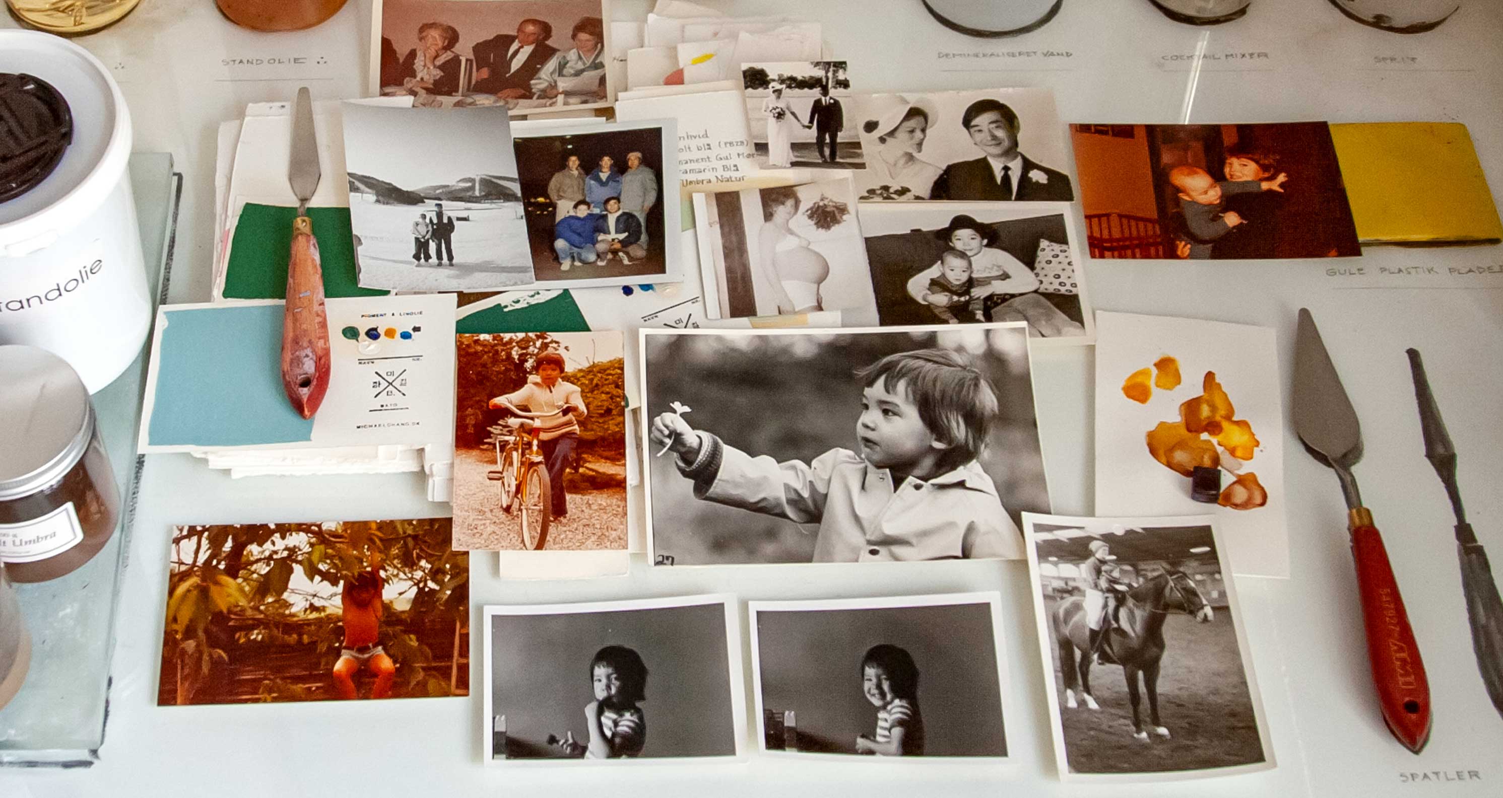 Workdesk with Michael Baastrup Chang’s family photographs.